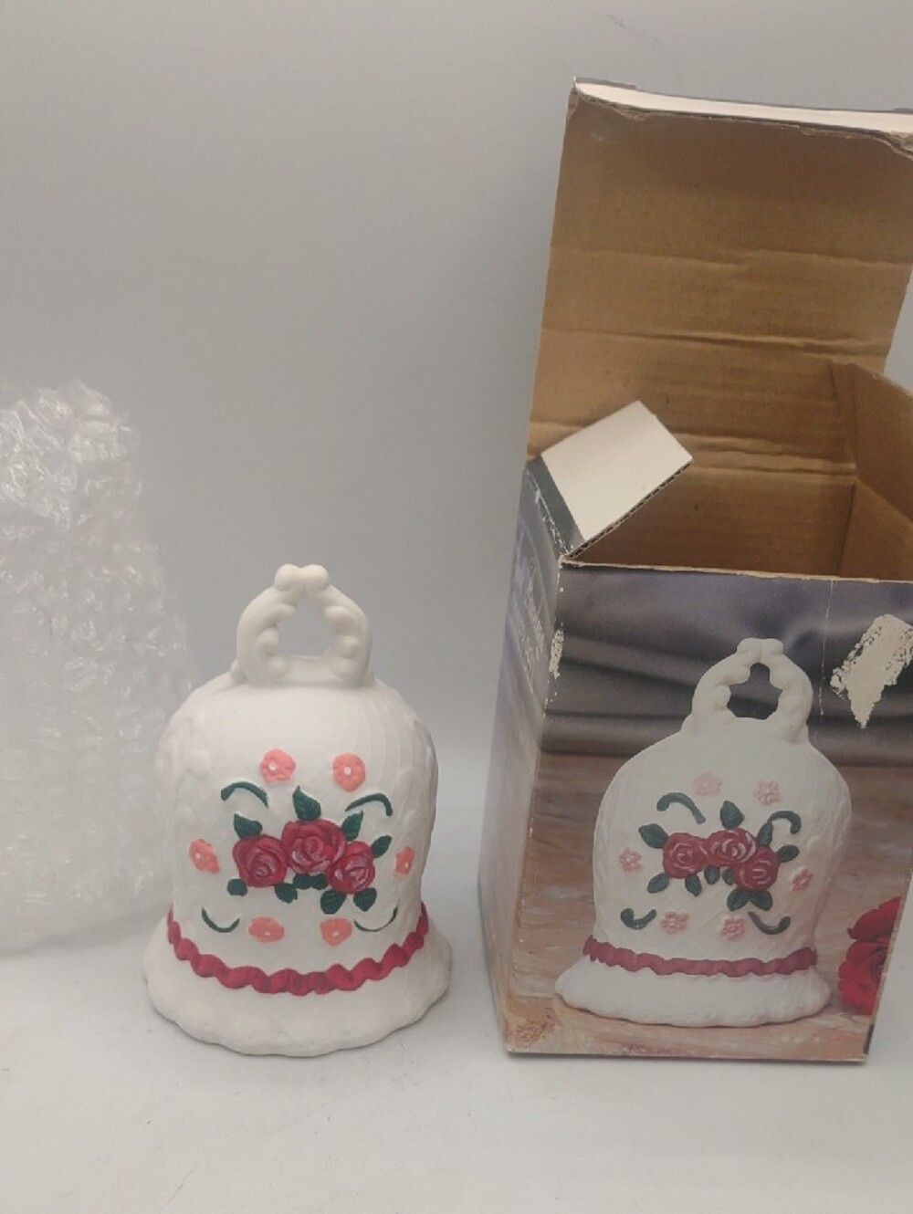 Vintage Jade Porcelain Dinner Bell Floral Made In Taiwan